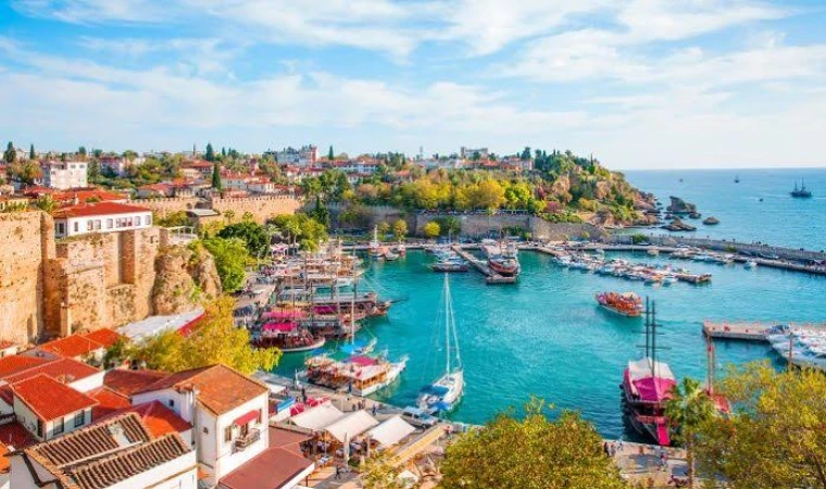 ANTALYA İSPANYAYI TURİZMDE GERİDE BIRAKTI