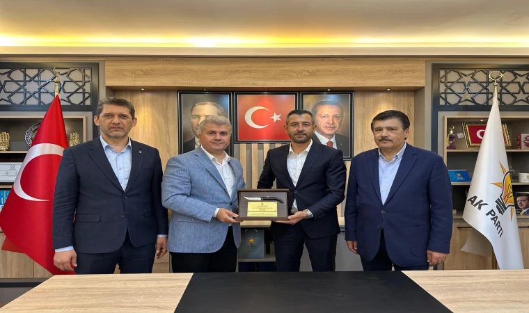 AK PARTİ TEŞKİLATLARI DİNLEDİ.