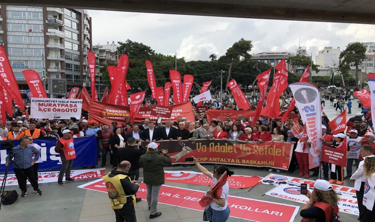 Antalya da 1 Mayıs Coşkuyla Kutlamdı