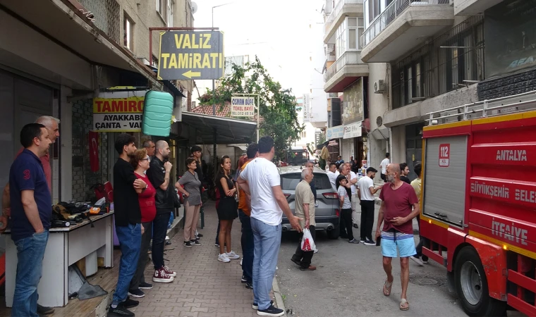ANTALYA DA KORKU EVİNDE YANGIN