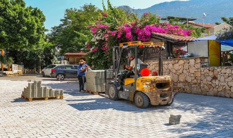 DEMİRHAN; YOLLARIMIZ DAHA KONFORLU OLACAK!