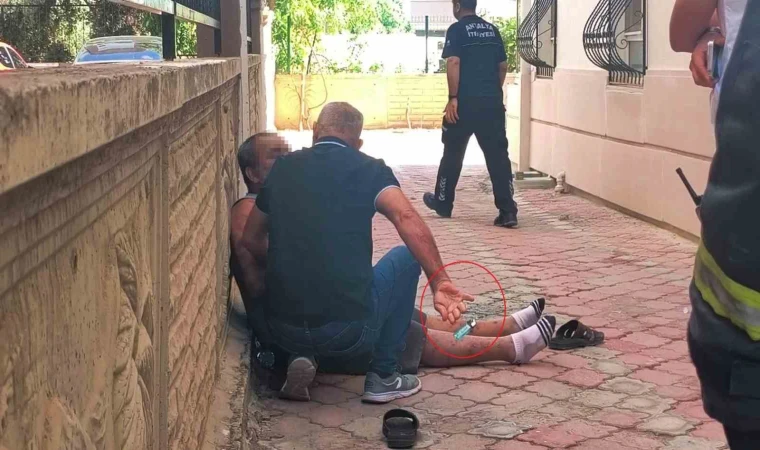 Eline aldığı tiner şişesi ve çakmakla kendini yakmak istedi