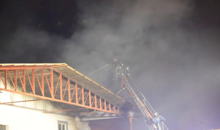 Paketleme Fabrikasında yangın