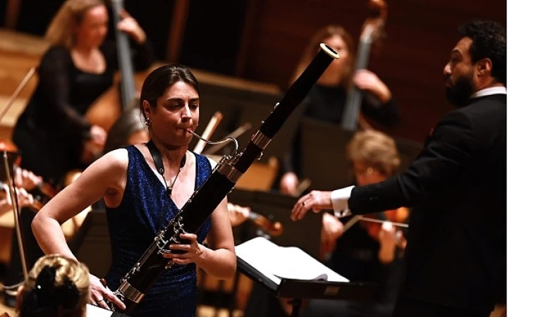 Sophie Dervaux, İzmirli müzikseverleri büyüledi