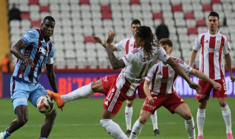Trendyol Süper Lig: Antalyaspor: 1 - Trabzonspor: 1
