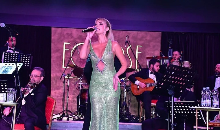 Petek Dinçöz Batum’u Salladı: 14 Şubat’ın En Şık Kadını Benim!