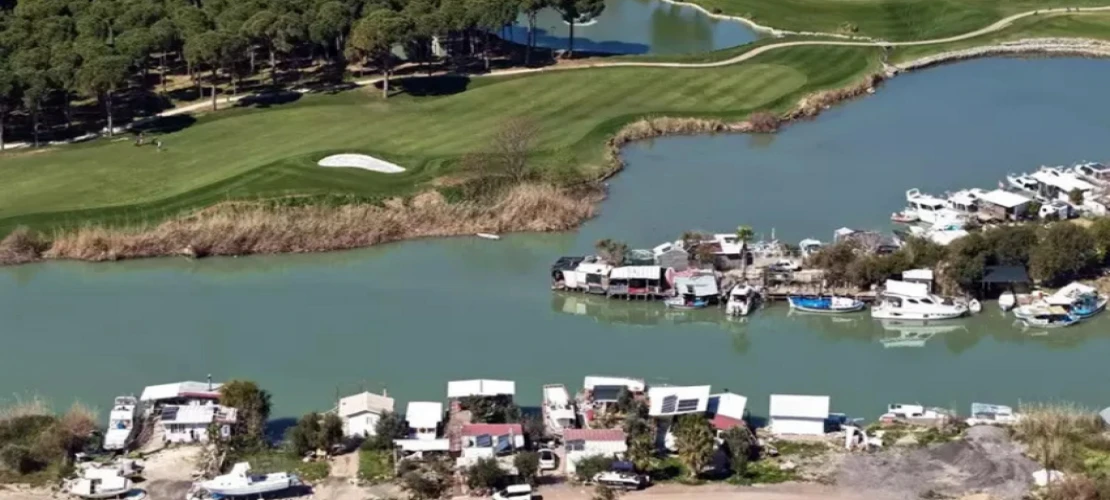 Antalya'da 300 konteyner için yıkım kararı