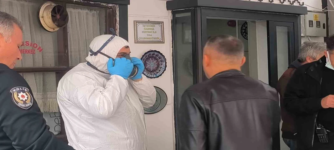 Kaldığı pansiyon odasında ölü olarak bulundu