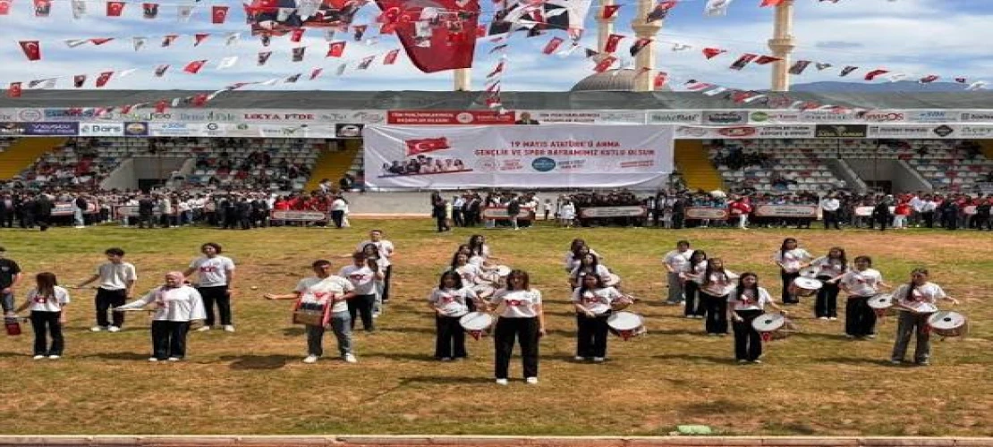 Antalya’da 19 Mayıs şöleni