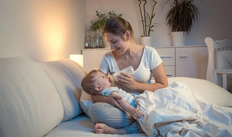 Bebeklerin Gece Beslenmesi Çürük Riskini Artırıyor