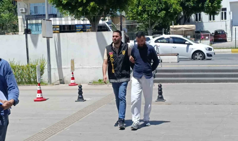 Emekli öğretmeni 2 milyon lira dolandırdı