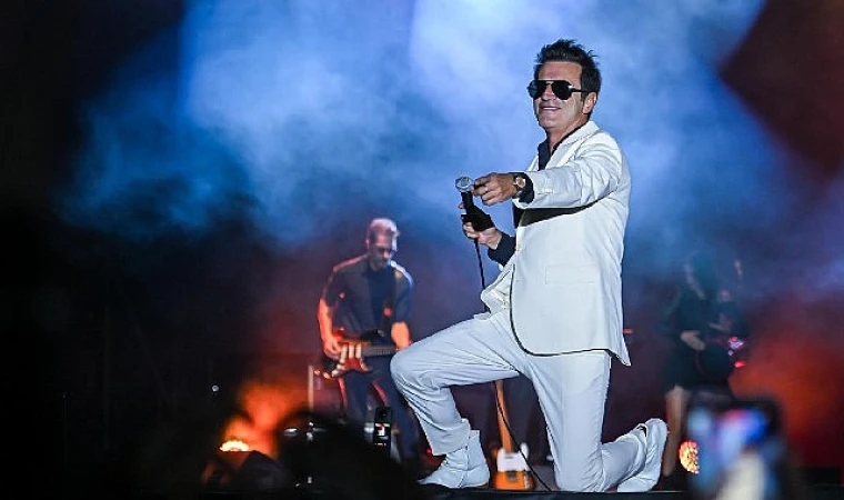 Teoman’dan 95. İzmir Enternasyonal Fuarı’nda müzik şöleni
