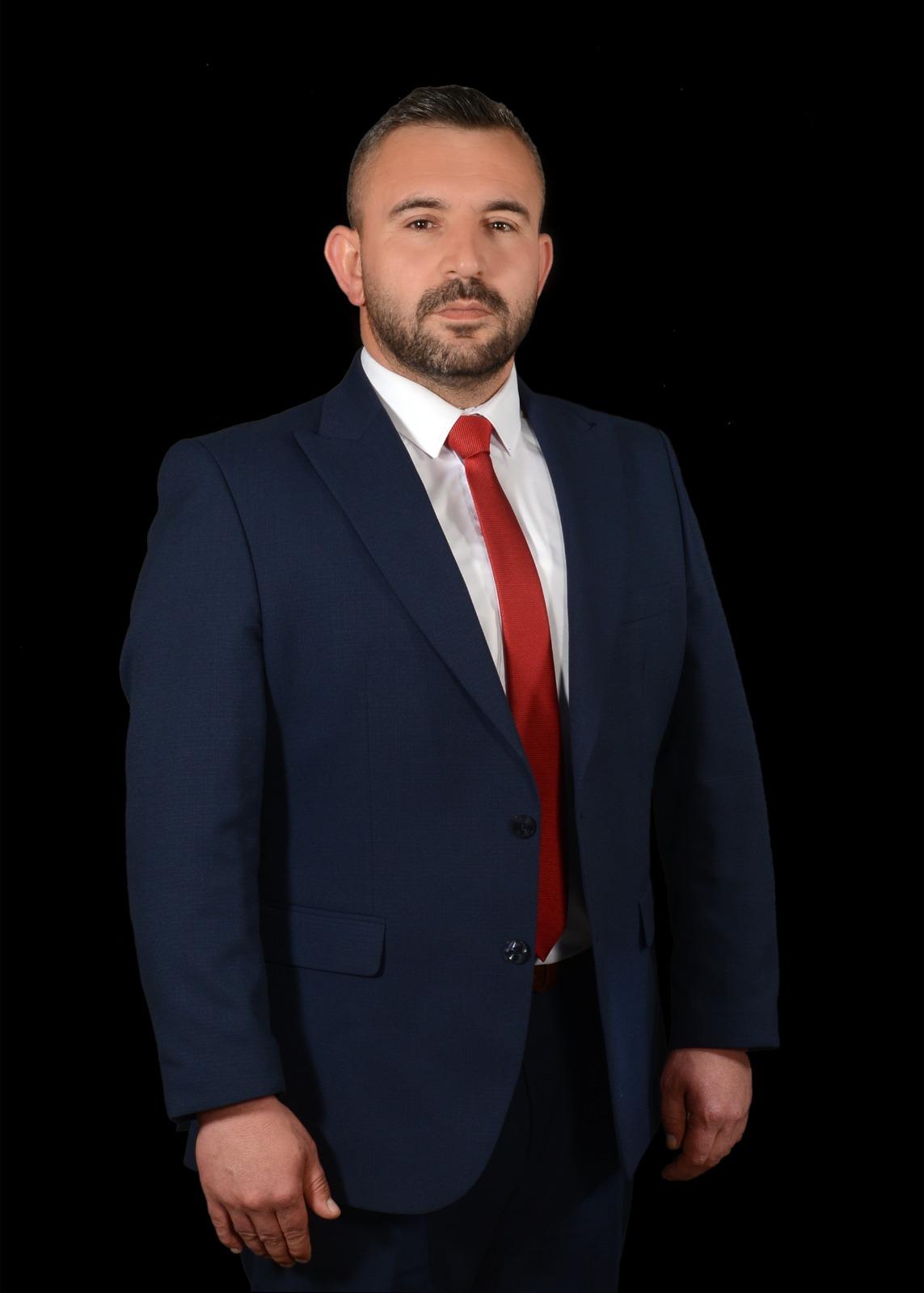 Mutlu karduçlu