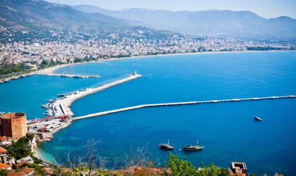 ALANYA'DA NUFUS AZALIYOR