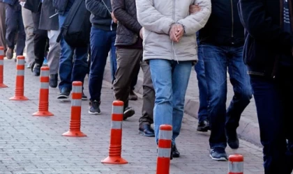 Aranan şahıslar yakalandı