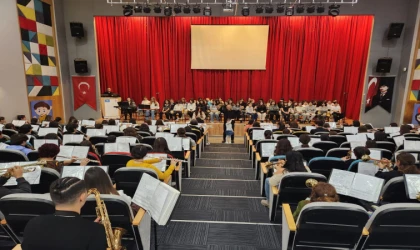 BAŞKAN TOPALOĞLUNDAN USTALARA SAYGI