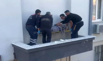 Çatıdan Düştü