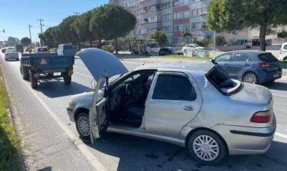 Otomobille traktörün çarpışması sonucu 5 kişi yaralandı