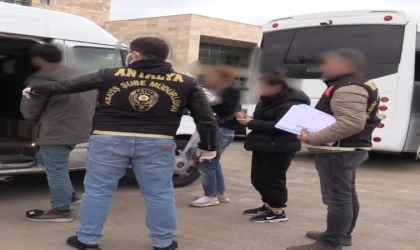 ANTALYA POLİSİ SUÇLULARA GÖZ AÇTIRMIYOR