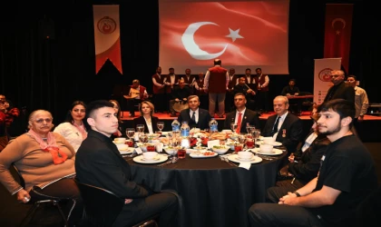 VALİ ŞAHİN ŞEHİT AİLELERİYLE BİR ARAYA GELDİ