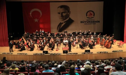 CSO Denizlililer için sahne aldı