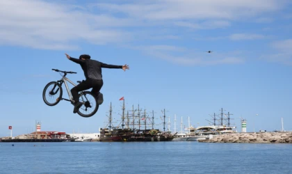 GÖKYÜZÜNDEN DENİZE