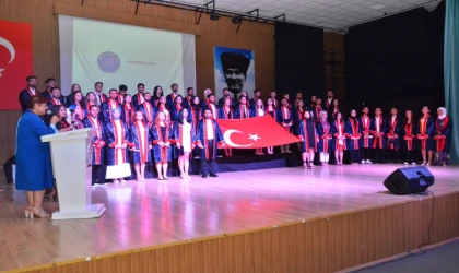 Kumluca Sağlık Bilimleri Fakültesi 118 mezununu uğurladı
