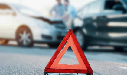 ANTALYA'DA FECİ KAZA ÇOK SAYIDA YARALI VAR