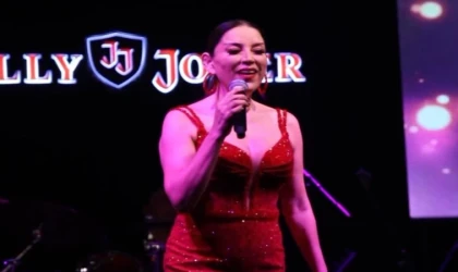 Aşkın Nur Yengi rüzgarı esti