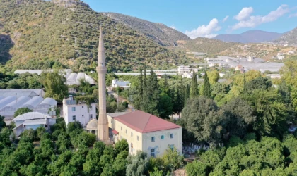 ATAY USLU : FİNİKE ÇAVDIR BÜYÜK CAMİİ RESTORE EDİLİYOR
