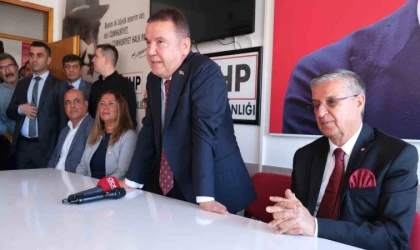 Başkan Böcek: “Her görüşten insanımızın oylarıyla yeniden seçildik”