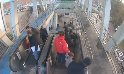 Yürüyen merdiven arızasının sebebi ”Stop Butonu”