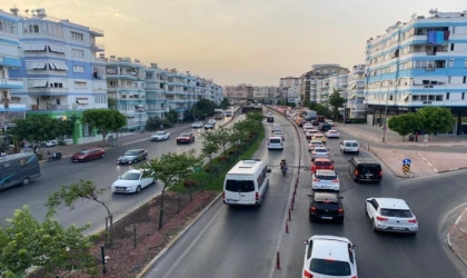 Antalya’da motorlu kara taşıtları sayısı 1 milyon 578 bin 360 oldu