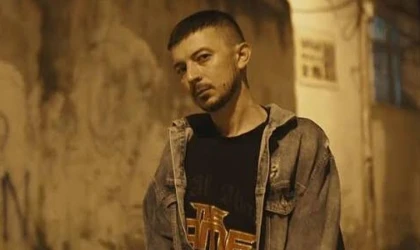 Knock Out &amp; Adri’den 6 Şubat Depremi İçin Anlamlı Şarkı: Düşmez Kalkmaz 1 Allah