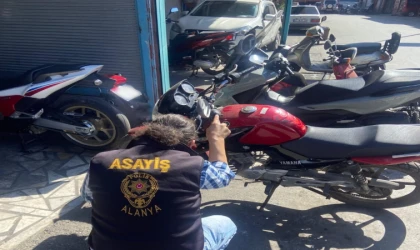 Antalya’da 76 ekip 155 polisle motosiklet denetimi