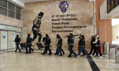 Antalya’da Dolandırıcılık Operasyonu