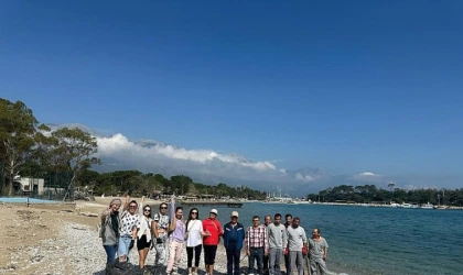 Kemer’de yabancı uyruklu kadınlardan temizlik faaliyeti