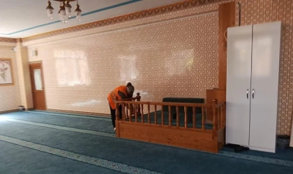 Bayram öncesi camilerde temizlik