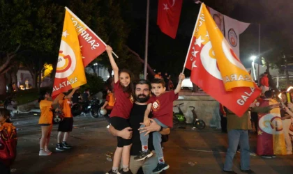 Galatasaray”ın Şampiyonluğu Antalya da Çoşku İçinde Kutlandı