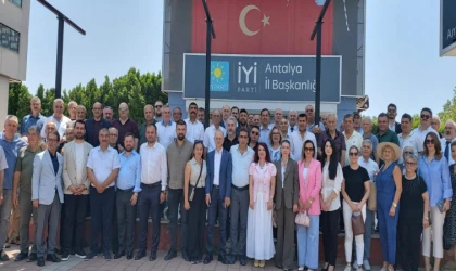 İYİ Parti’de Coşkulu Bayramlaşma