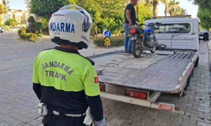 Antalya’da 122 araç trafikten men edildi.