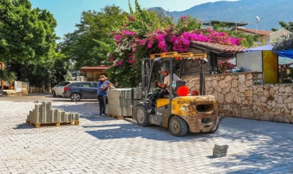 DEMİRHAN; YOLLARIMIZ DAHA KONFORLU OLACAK!