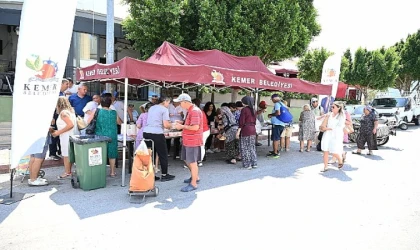 Kemer Belediyesi’nden aşure ikramı
