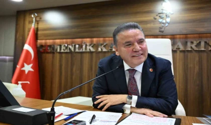 Muhittin Böcek ikinci kez hastaneye sevk edildi