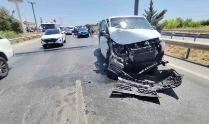 Tur aracı tur otobüsüne arkadan çarptı: 5’i Hollandalı 6 yaralı