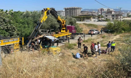 Devrilen forkliftin altında kalan sürücü hayatını kaybetti