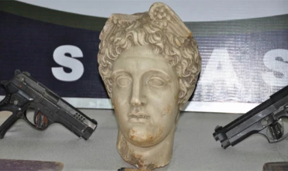 Jandarmadan Kaçakçılık ve Tarihi Eser Operasyonu