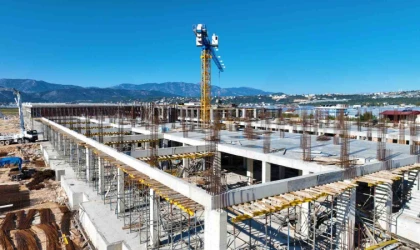 Kınık Toptancı Hal Kompleksi bölgenin tarımsal ticaretini güçlendirecek