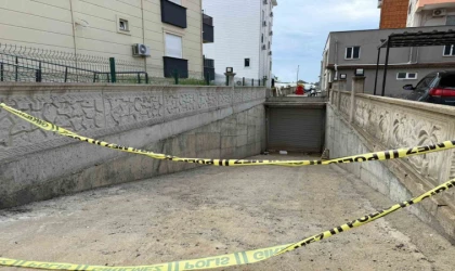 Yolu kısaltmak isterken apartman boşluğuna düşerek hayatını kaybetti