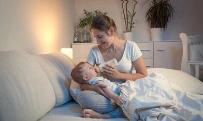 Bebeklerin Gece Beslenmesi Çürük Riskini Artırıyor